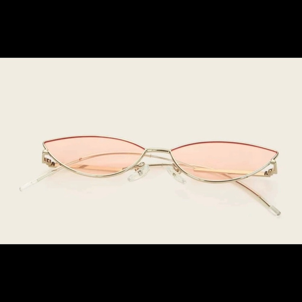 CUTE CAT EYE PINK SUNGLASSES (negotiable)